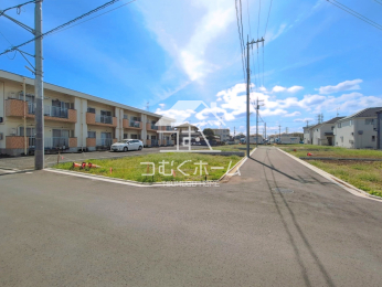 �O�ʓ��H�܂ތ��n�ʐ^ -