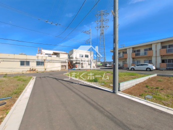 �O�ʓ��H�܂ތ��n�ʐ^ -