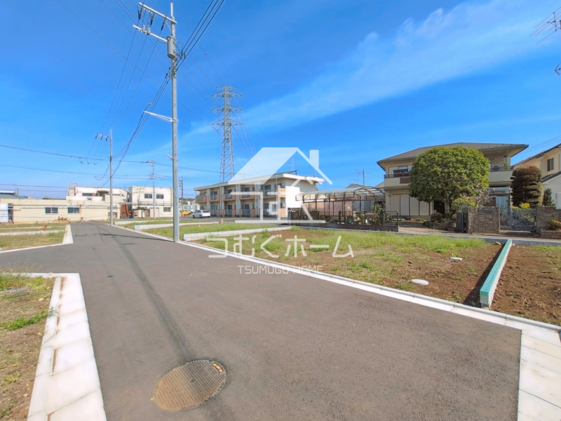 �O�ʓ��H�܂ތ��n�ʐ^ -