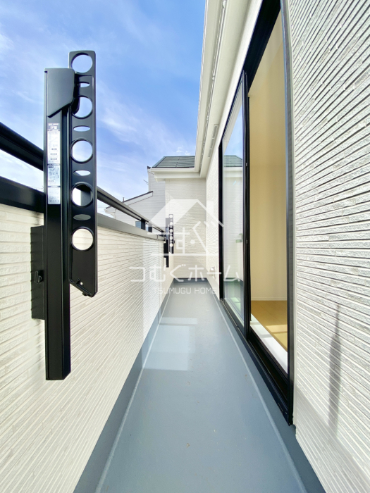 �o���R�j�[ -