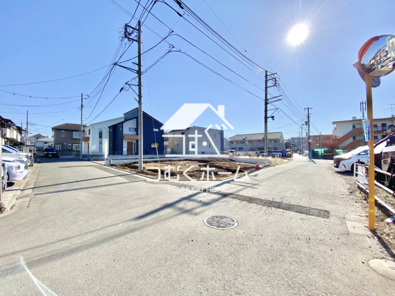 �O�ʓ��H�܂ތ��n�ʐ^ -