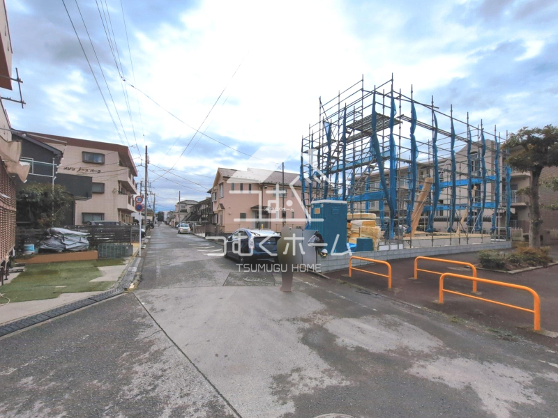 �O�ʓ��H�܂ތ��n�ʐ^ -