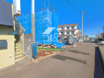 �O�ʓ��H�܂ތ��n�ʐ^ -