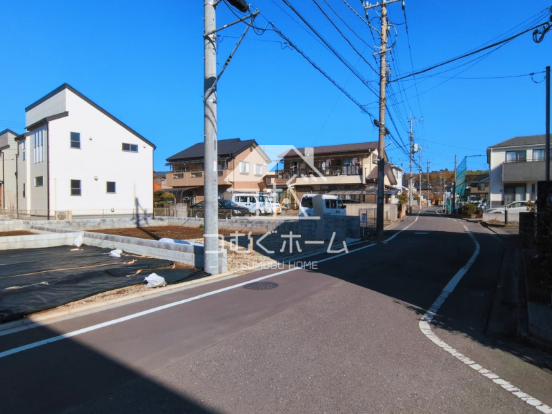 �O�ʓ��H�܂ތ��n�ʐ^ -