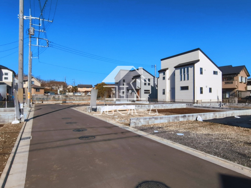 �O�ʓ��H�܂ތ��n�ʐ^ -