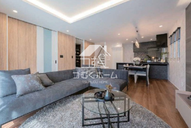 ���r���O -