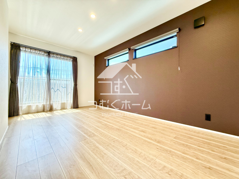 �m�� -