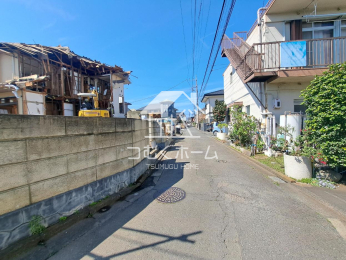 �O�ʓ��H�܂ތ��n�ʐ^ -