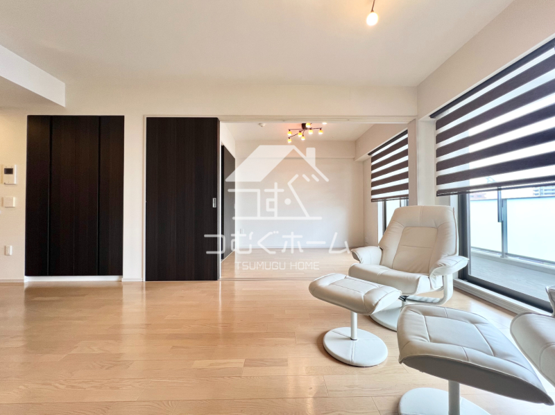 ���r���O -