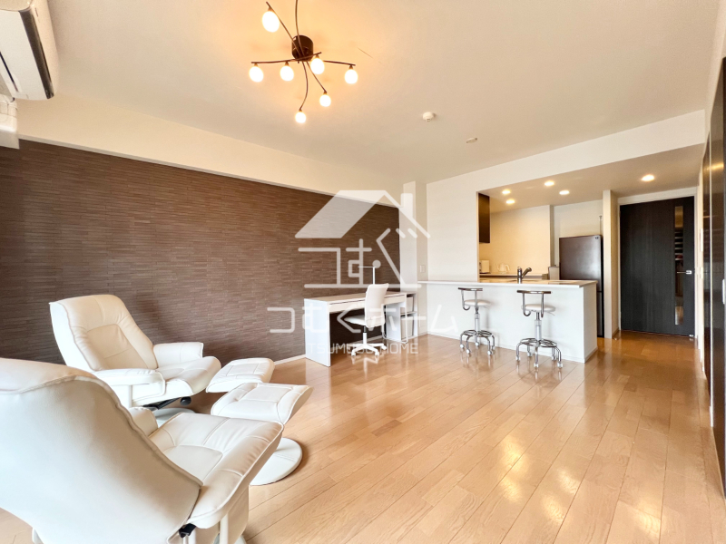 ���r���O -