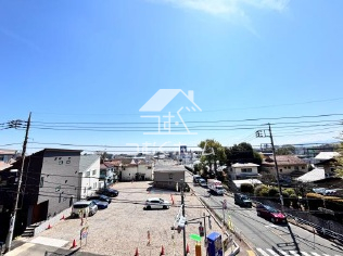 �Z�˂���̒��]�ʐ^ -