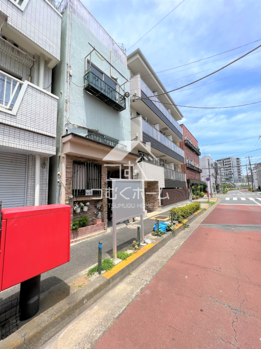 nynʐ^ nynʐ^@-