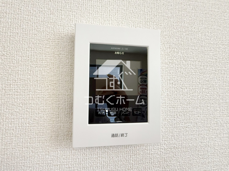 ̑ -