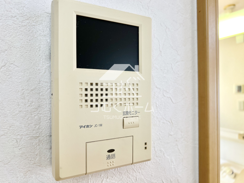 ̑ -