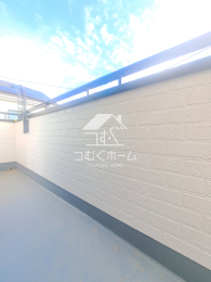 �o���R�j�[ -