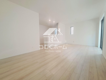 ���r���O -