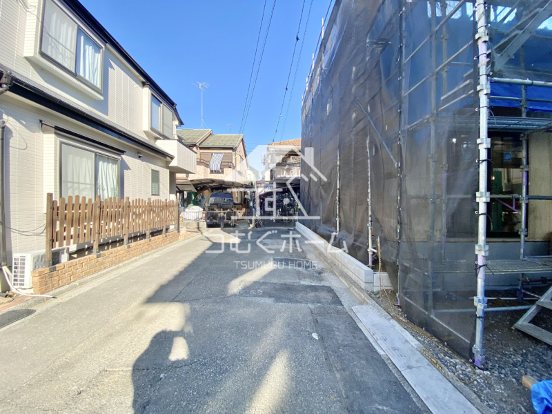 �O�ʓ��H�܂ތ��n�ʐ^ -