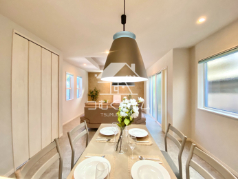 ���r���O -