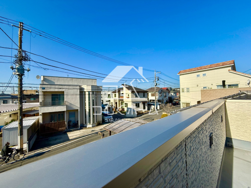 �Z�˂���̒��]�ʐ^ -