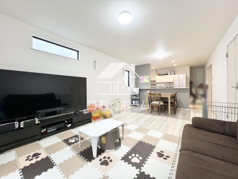 ���r���O -