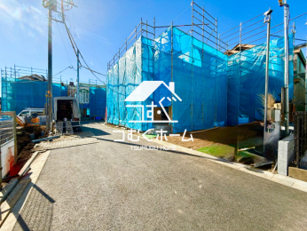 �O�ʓ��H�܂ތ��n�ʐ^ -