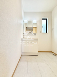 ���ʑ�E���ʏ� -