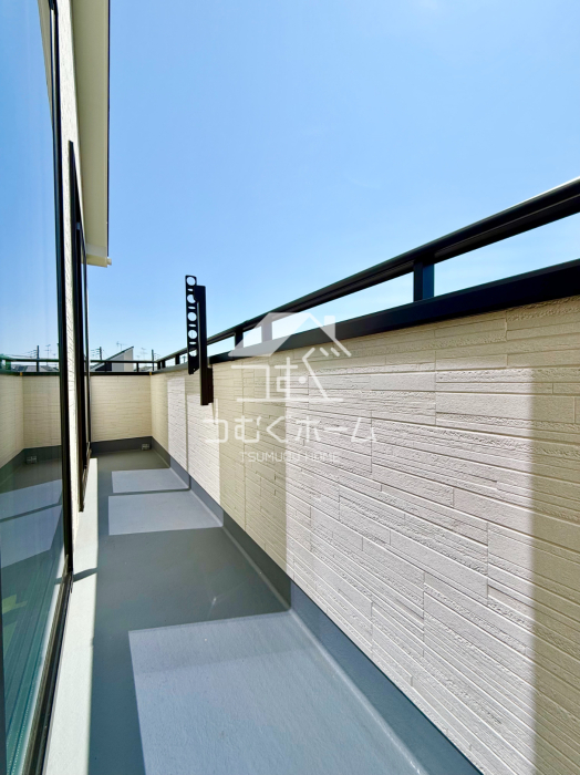 �o���R�j�[ -