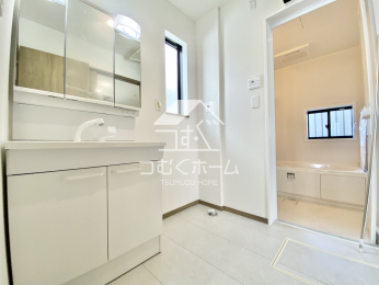 ���ʑ�E���ʏ� -