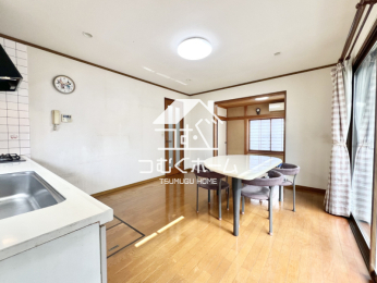 ���r���O -