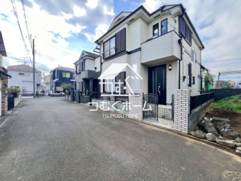 �O�ʓ��H�܂ތ��n�ʐ^ -