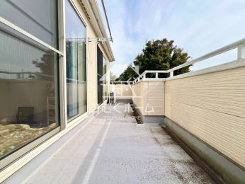 �o���R�j�[ -