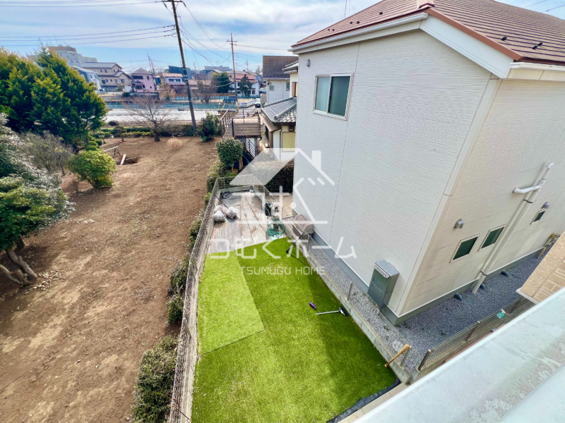 �Z�˂���̒��]�ʐ^ -