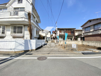 �O�ʓ��H�܂ތ��n�ʐ^ -