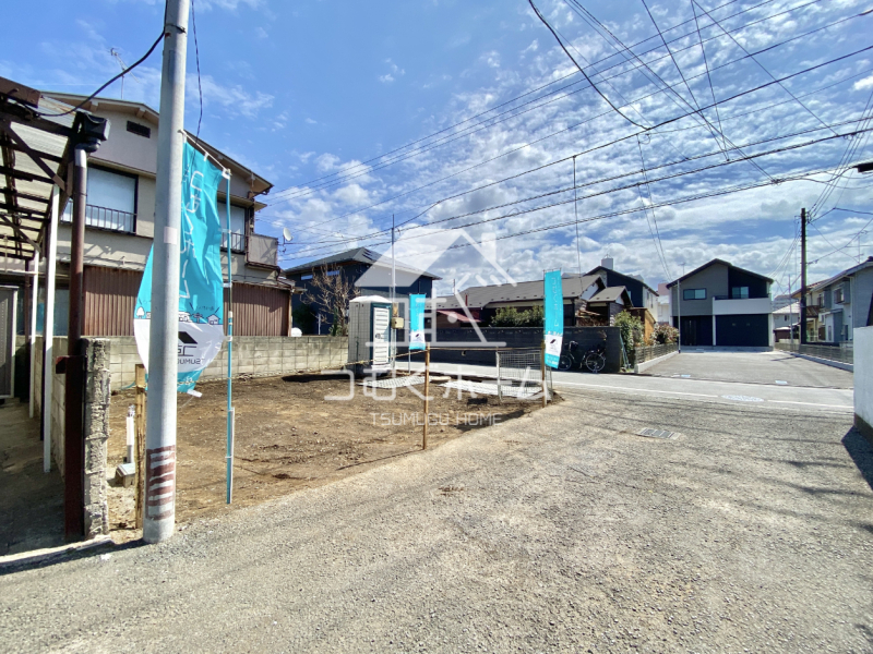 �O�ʓ��H�܂ތ��n�ʐ^ -