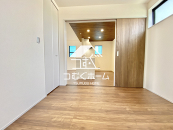 �m�� -