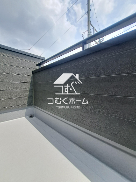 �o���R�j�[ -