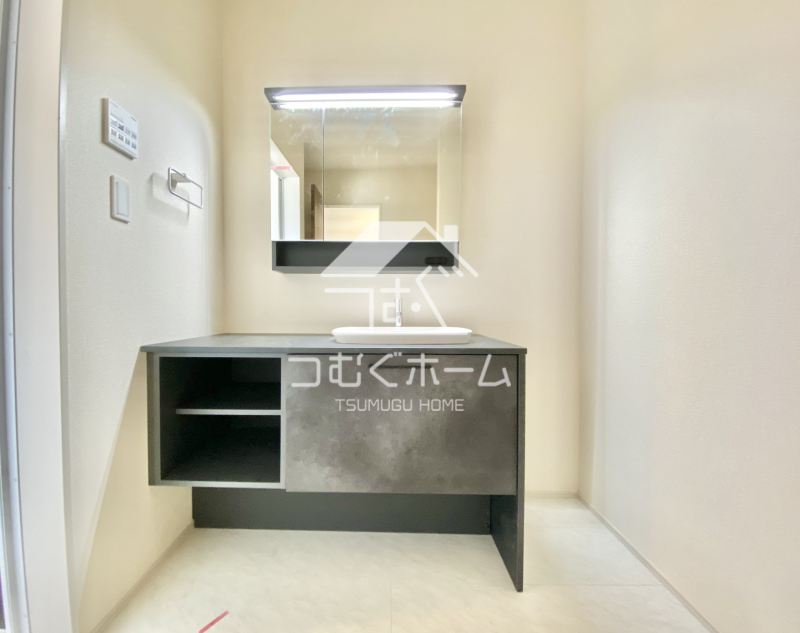 ���ʑ�E���ʏ� -