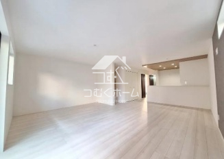 ���r���O -