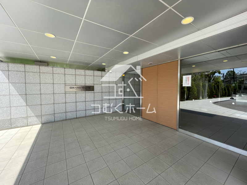 �G���g�����X -