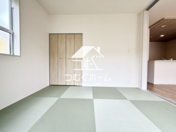 �a�� -