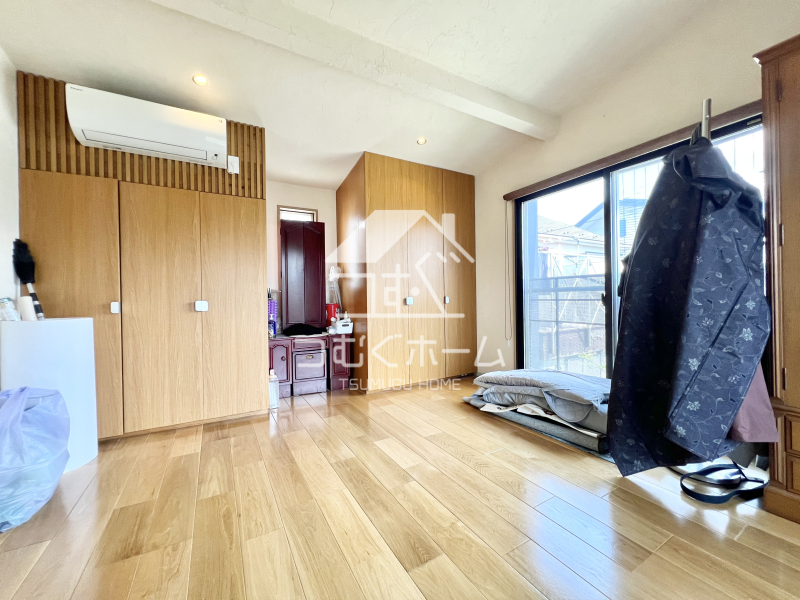 �m�� -